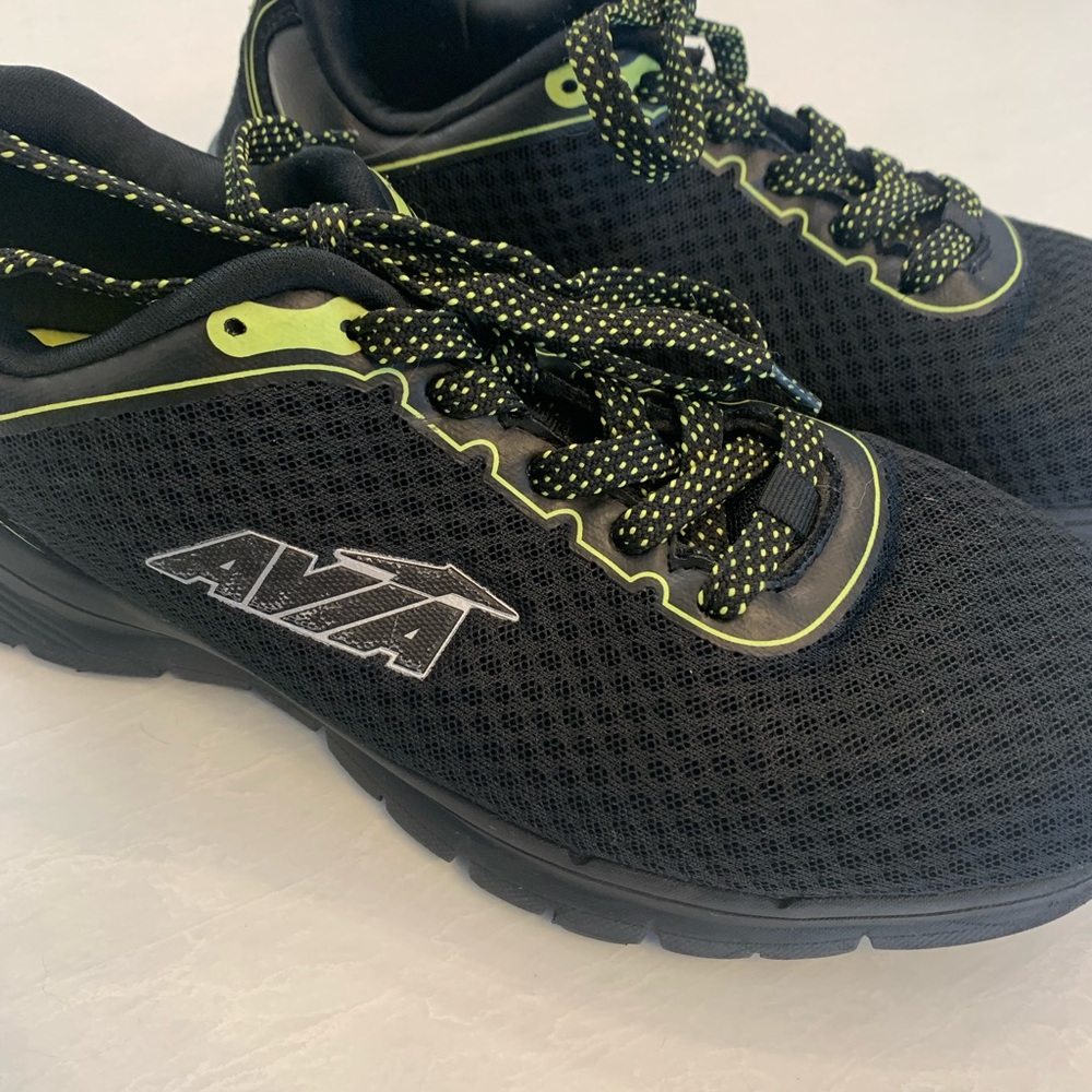 Avia Men's Black and Green Athletic Shoes